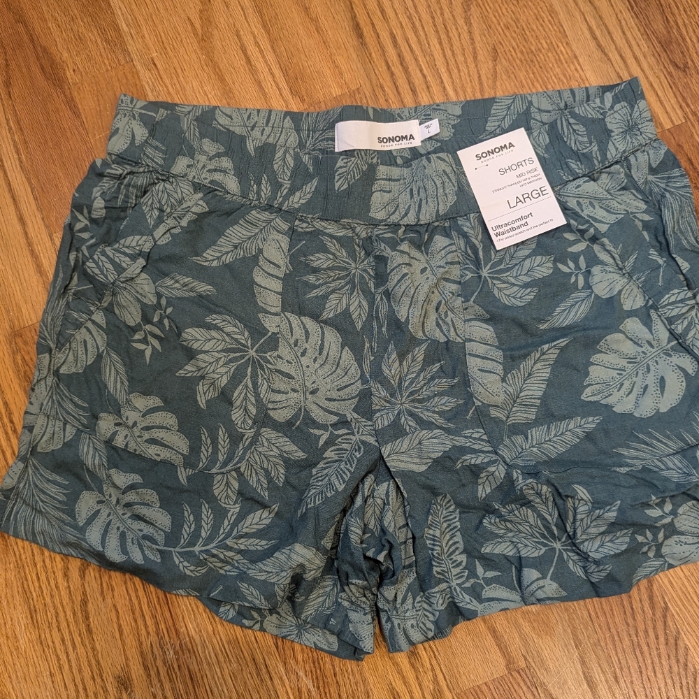 Sonoma pull on shorts Large